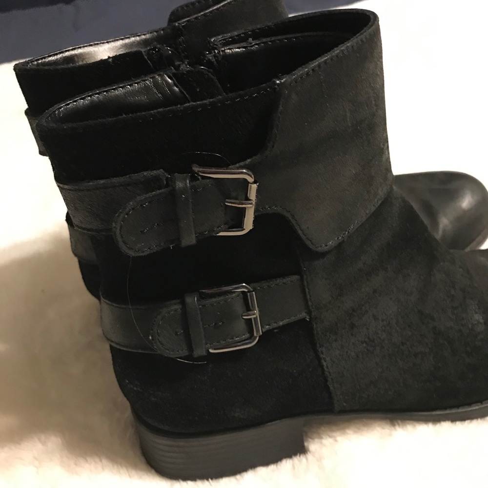 Boots - Picture 2 of 4